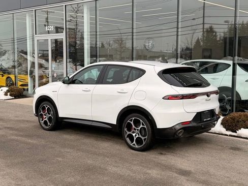 Used 2024 Alfa Romeo Tonale Veloce image 4