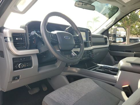 Used 2024 Ford F350 XLT w/ 360-Degree Camera Package image 9