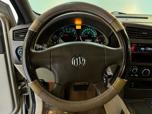 Used 2006 Buick Rendezvous CX image 17