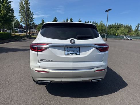 Used 2021 Buick Enclave Premium w/ Sun and Sites Package AWD/4WD image 6