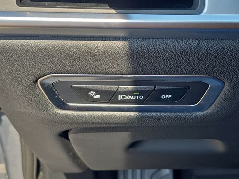 Used 2025 BMW X7 xDrive40i AWD/4WD image 30