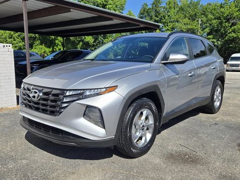 Used 2023 Hyundai Tucson SEL AWD/4WD image 2