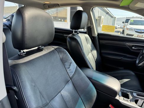 Used 2015 Nissan Altima 2.5 SL w/ Technology Package FWD image 34