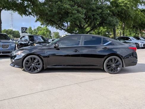 Used 2022 Nissan Altima 2.5 SR w/ Midnight Edition Package image 5