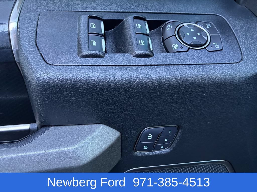 Used 2017 Ford F150 Raptor w/ Equipment Group 802A Luxury AWD/4WD image 14