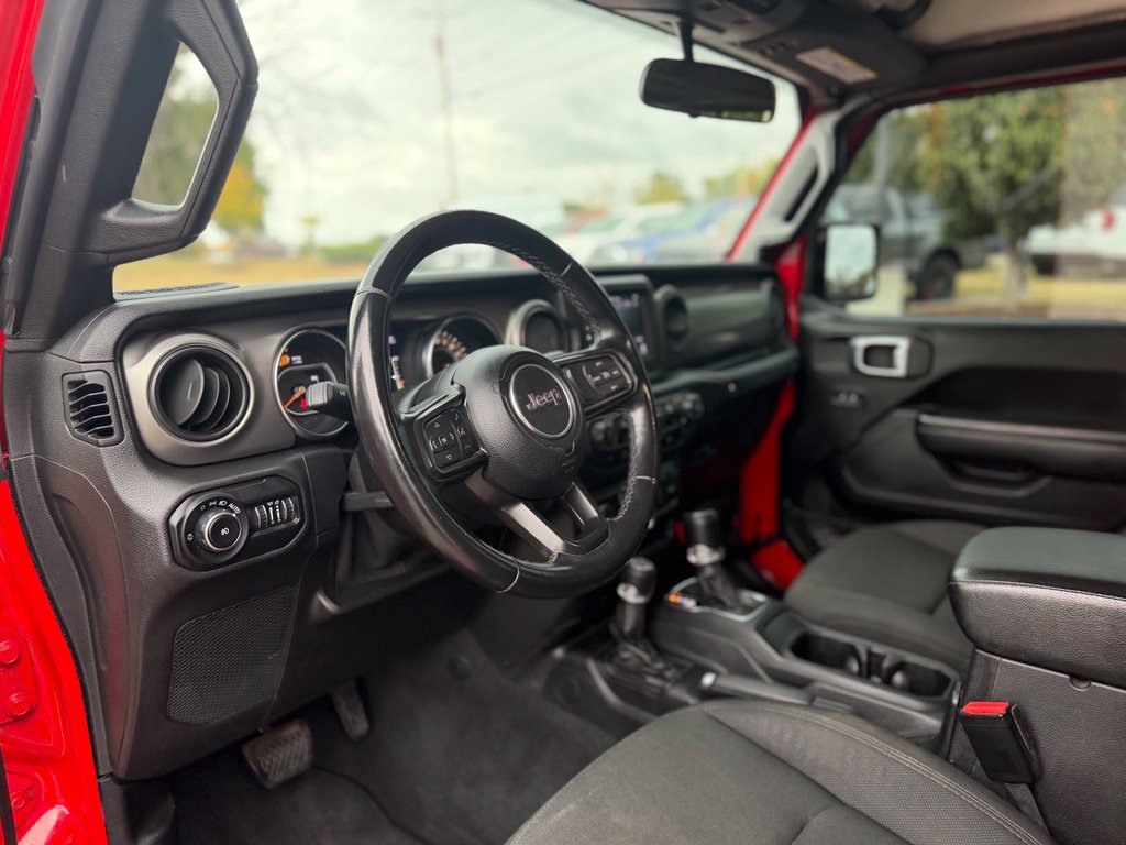 Used 2021 Jeep Wrangler Unlimited Sport AWD/4WD image 12