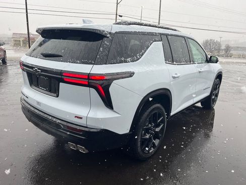 New 2026 Chevrolet Traverse RS w/ LPO, Floor Liner Package image 5