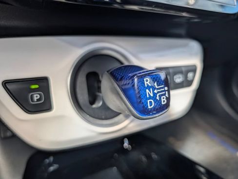 Used 2017 Toyota Prius Prime Advanced FWD image 23
