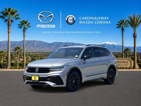 Used 2022 Volkswagen Tiguan SE R-Line FWD image 7