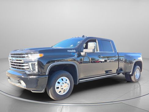 Used 2022 Chevrolet Silverado 3500 High Country image 2
