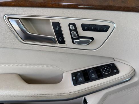 Used 2014 Mercedes-Benz E 350 Sedan image 13