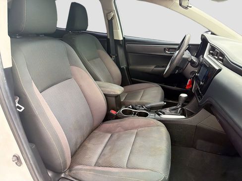 Used 2019 Toyota Corolla LE w/ Carpet Mat Package (TMS) image 27