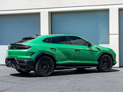 Used 2025 Lamborghini Urus SE AWD/4WD image 13