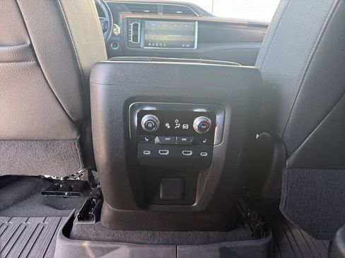 Used 2021 GMC Yukon Denali w/ Denali Ultimate Package image 25