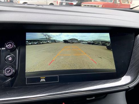 Used 2023 Buick Envision Preferred image 27