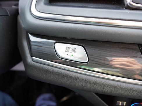 Certified 2023 Buick Enclave Essence w/ Experience Buick Package image 33