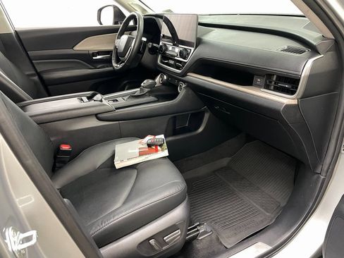 Used 2024 Toyota Grand Highlander XLE image 45