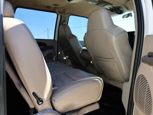 Used 2008 Ford F250 Lariat image 44