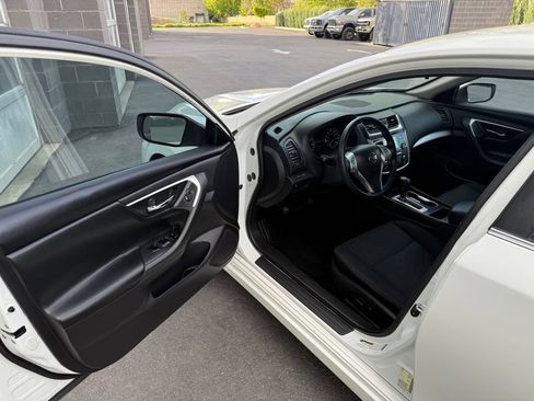 Used 2016 Nissan Altima 2.5 S w/ Power Driver Seat Package FWD image 28
