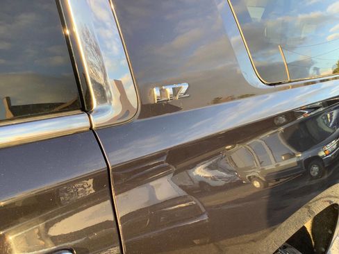 Used 2015 Chevrolet Suburban LTZ image 19