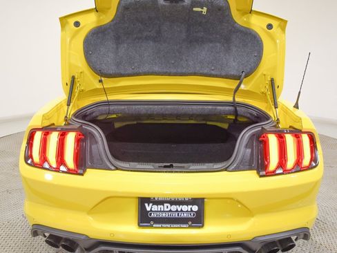 Used 2018 Ford Mustang GT Premium image 14