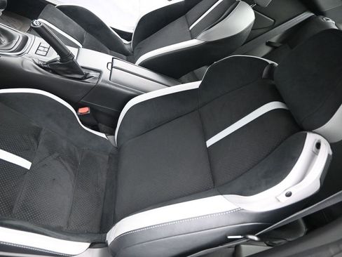 Used 2025 Subaru BRZ Limited image 9