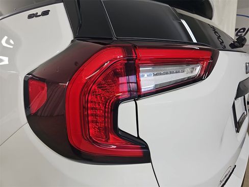 Certified 2023 GMC Terrain SLE w/ Driver Convenience Package image 39