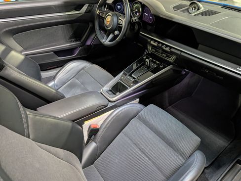 Certified 2022 Porsche 911 Targa 4S AWD/4WD image 29