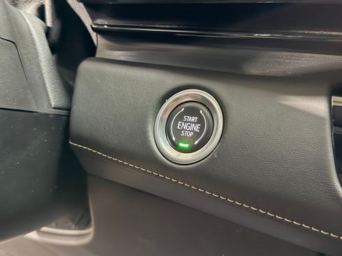 Certified 2024 Cadillac Escalade ESV V AWD/4WD image 13