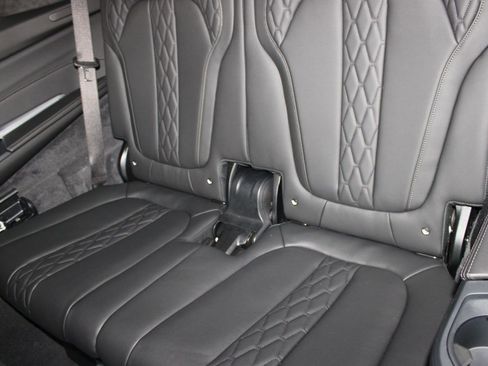 New 2026 BMW X7 xDrive40i image 31