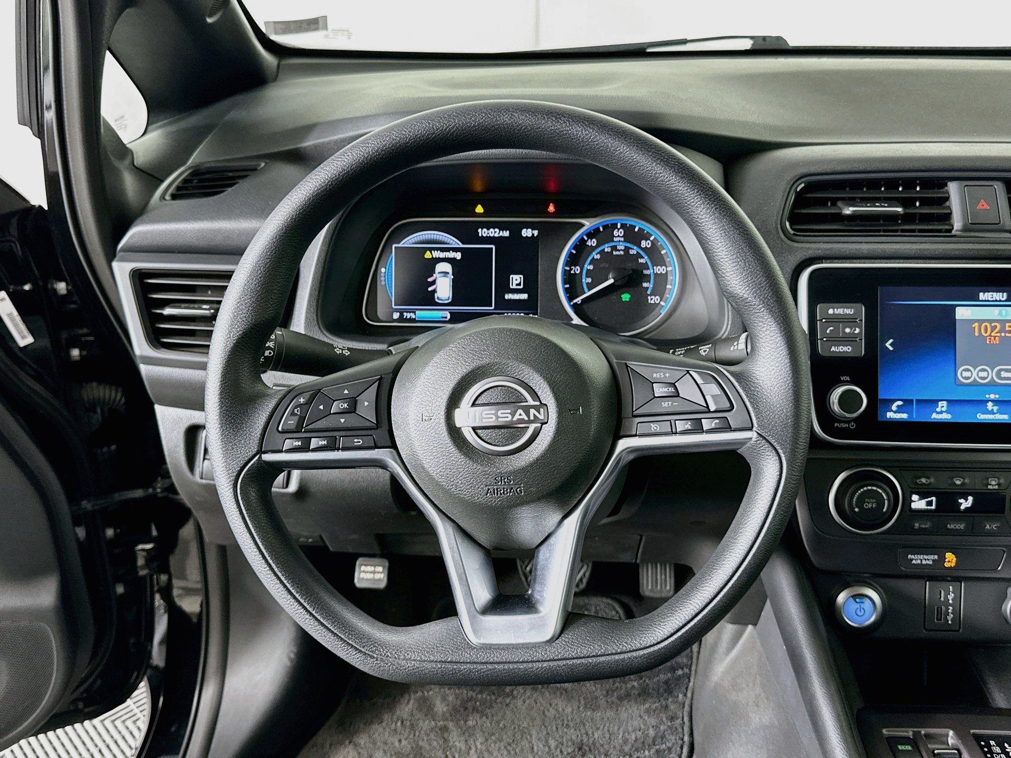 Used 2025 Nissan Leaf S FWD image 18