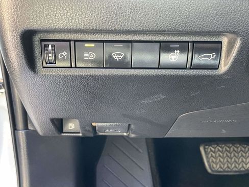 Used 2019 Toyota RAV4 XSE AWD/4WD image 27