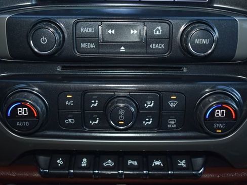 Used 2016 Chevrolet Silverado 1500 High Country image 24