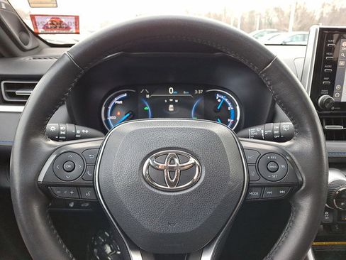 Used 2020 Toyota RAV4 XSE image 17