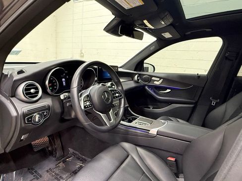 Used 2022 Mercedes-Benz GLC 300 image 29
