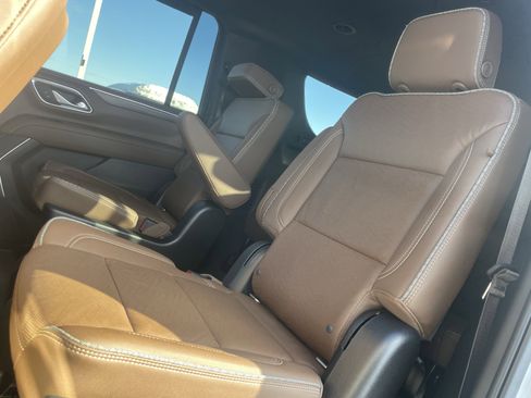 Used 2022 Chevrolet Suburban High Country w/ Max Trailering Package image 13