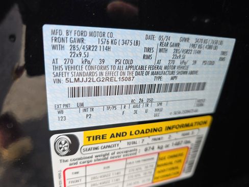 Used 2024 Lincoln Navigator Reserve image 39