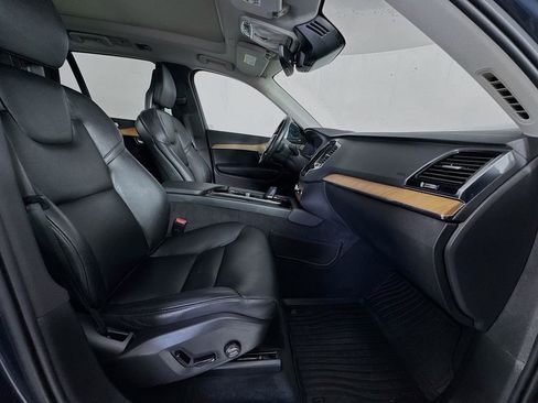 Used 2021 Volvo XC90 T8 Inscription Expression w/ Advanced Package image 29