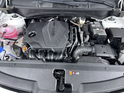 Used 2025 Kia Sportage EX image 45