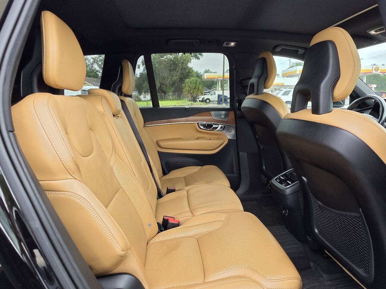Used 2017 Volvo XC90 T6 Inscription w/ Vision Package AWD/4WD image 12