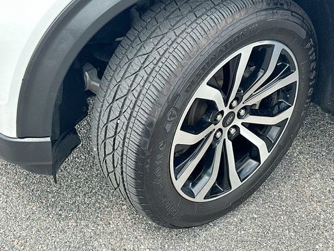 Certified 2023 Ford Explorer ST-Line w/ Class IV Trailer Tow Package RWD image 25