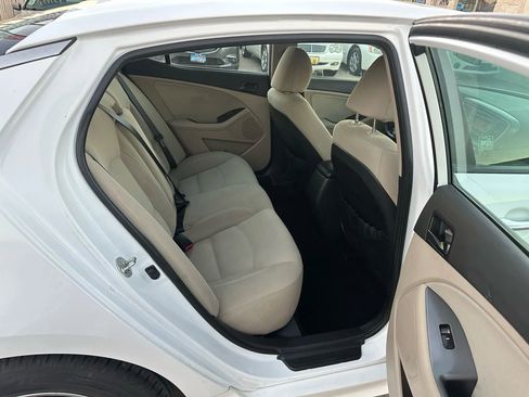 Used 2014 Kia Optima LX image 9