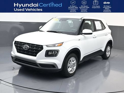 Certified 2026 Hyundai Venue SE FWD image 1