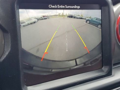 Used 2019 Jeep Wrangler Unlimited Sahara w/ Uconnect 4C Nav & Sound Group AWD/4WD image 26