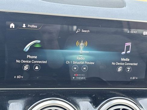 Used 2021 Mercedes-Benz GLA 250 4MATIC image 32