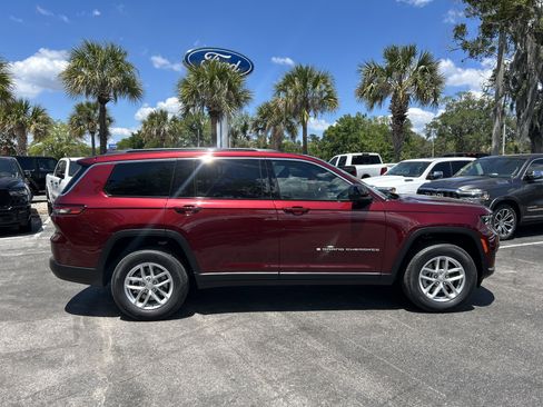 New 2026 Jeep Grand Cherokee L Laredo RWD image 9