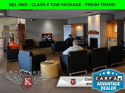 Used 2016 Ford Edge SEL w/ Class II Trailer Tow Package AWD/4WD image 31