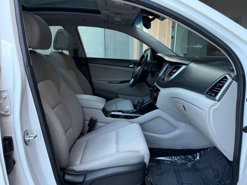 Used 2017 Hyundai Tucson Value FWD image 20