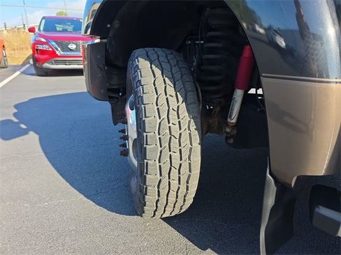 Used 2015 Ford F350 King Ranch w/ King Ranch w/Chrome Package image 38