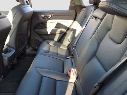 Used 2023 Volvo XC60 B5 Plus w/ Climate Package image 12